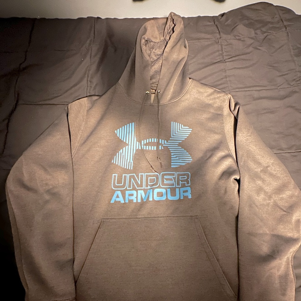Gray Mid-Heavyweight Under Armour Hoodie